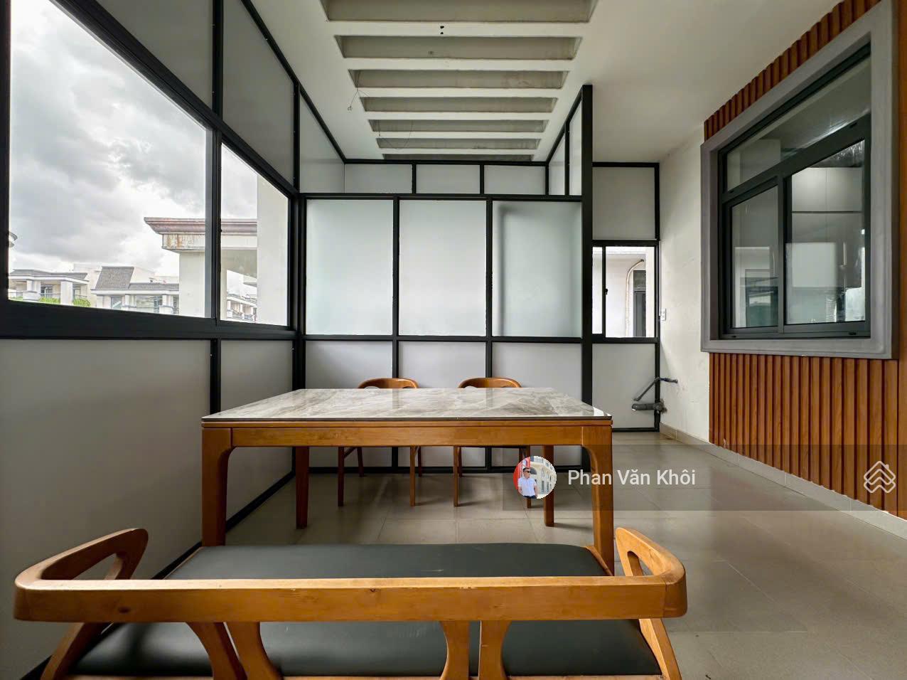 Căn hộ 100m2 có 2 phòng ngủ full nội thất Cao Cấp Taị Vạn Phúc City - Quốc Lộ 13