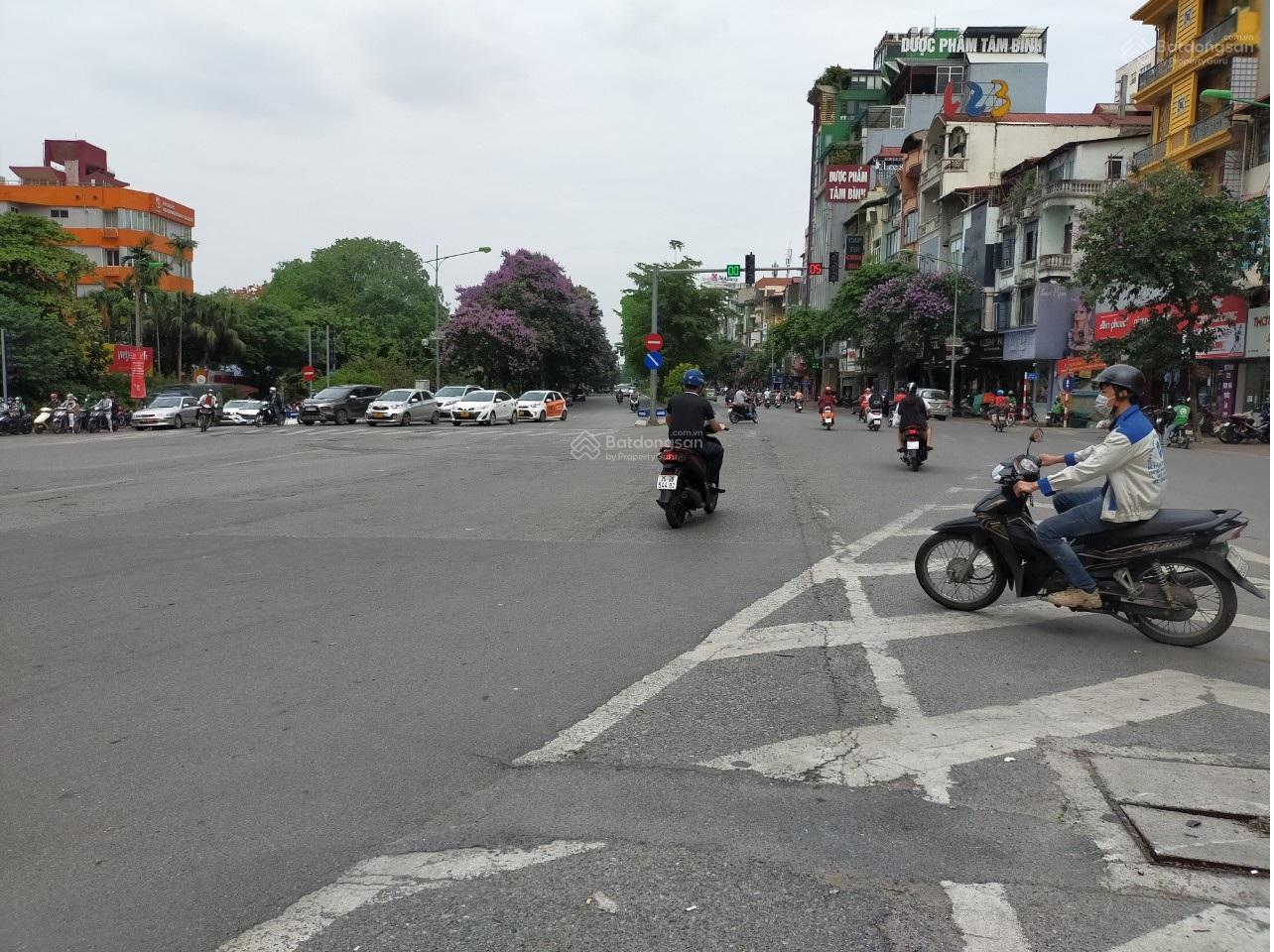 Bán nhà Foresa Xuân Phương, Từ Liêm mặt phố 90m2 chỉ 30.9 tỷ