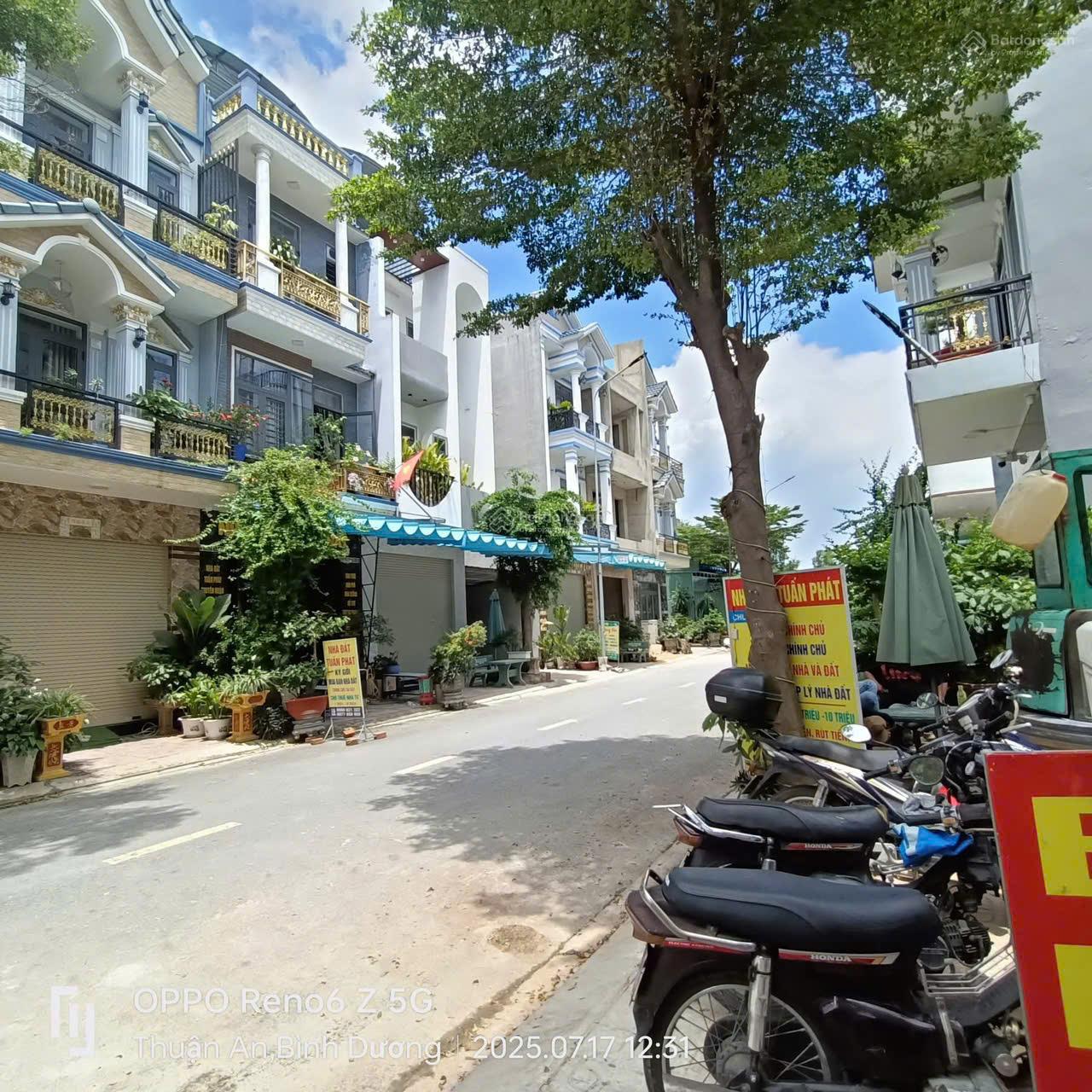 Bán nhà đẹp khu dân cư cao cấp Phú Hồng Khang, Bình Chuẩn, Thuận An, Bình Dương, sổ hồng riêng