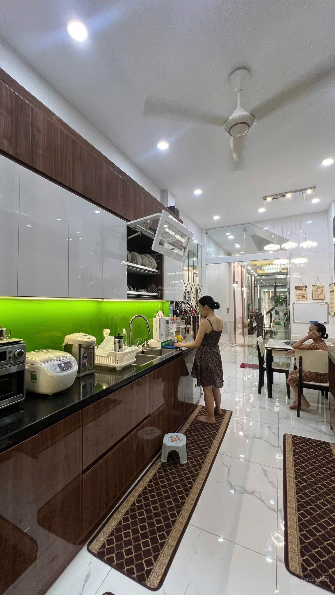 KHƯƠNG ĐÌNH MẶT NGÕ - NỘI THẤT ĐẦY ĐỦ - NHÀ ĐẸP DÂN XÂY - SỔ VUÔNG NHƯ A4 - 1 ĐƯỜNG THẲNG RA PHỐ