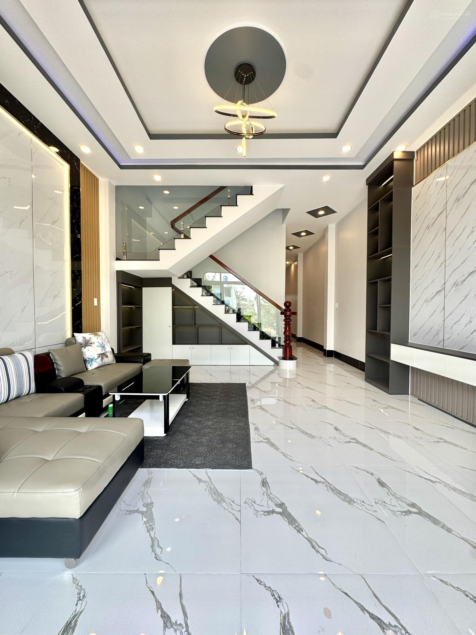 Nhà mặt tiền Nam An Hòa cập bên Lê Hồng Phong