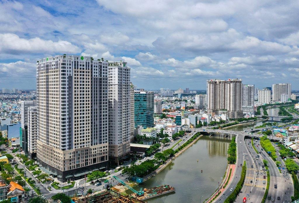 Bán căn hộ Saigon Royal 86m2 tầng cao, view pháo hoa, giá bán 10tỷ