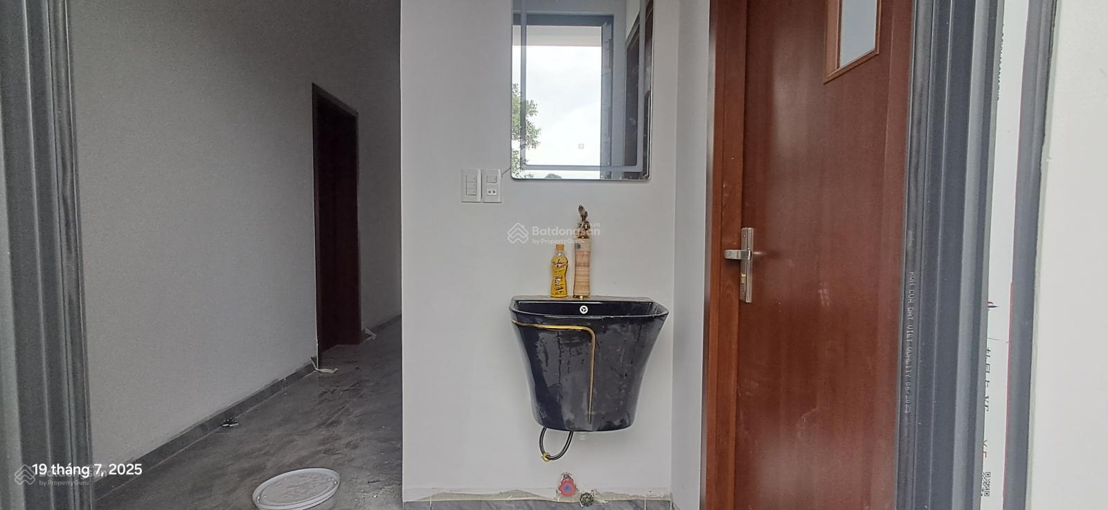 Villa nghỉ dưỡng full nội thất ven Đà Lạt săn mây, view đồi
