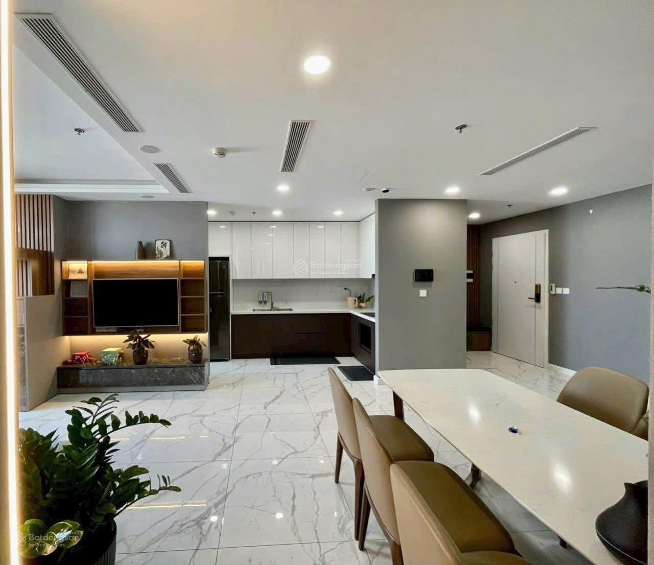 Cho thuê gấp căn Sunshine Sky 3PN-2WC full nội thất 22tr nhà đẹp View đẹp