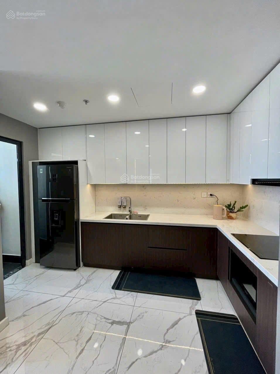 Cho thuê gấp căn Sunshine Sky 3PN-2WC full nội thất 22tr nhà đẹp View đẹp