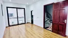 Bán siêu phẩm gần Quận uỷ Bắc Từ Liêm - lô góc ô tô sát nhà - 6 tầng có thang máy - mặt tiền 5,5m