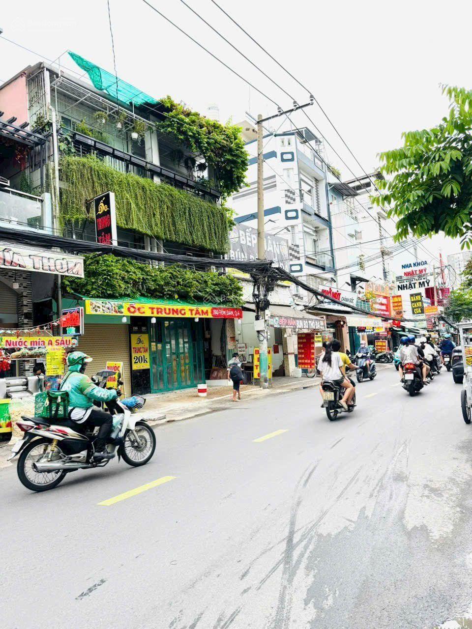Nhà 5 tầng đẹp quận 4 - hẻm 1 sẹc gần mặt tiền