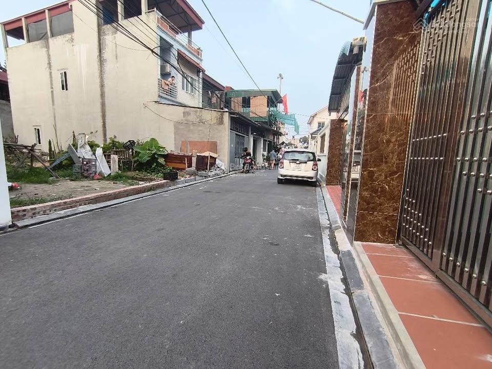 Chủ cần bán đất 100m2, MT 4.5m, Phúc Thịnh, Hà Nội, 8.6 tỷ, ô tô tránh