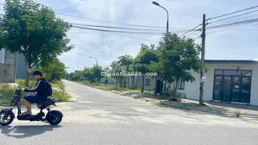 Bán đất KĐT số 9 Chợ Điện Ngọc kề góc ngã 4 trục chính kết nối các KĐT với chợ. Gần FPT, ĐH Nội Vụ