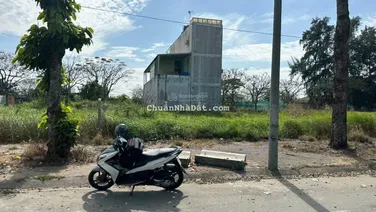 Bán nhanh lô đất mặt tiền đường của Tân An Long An