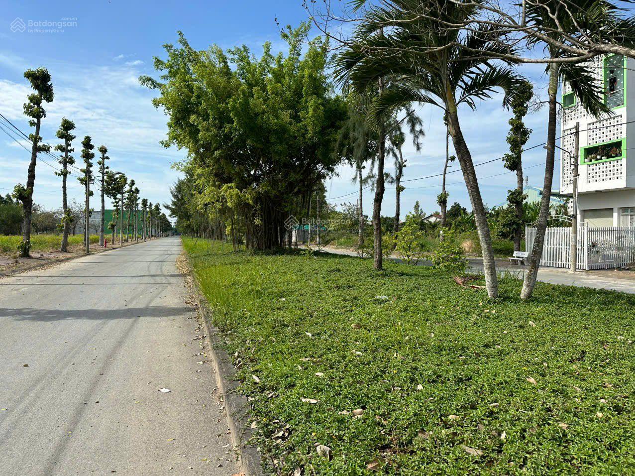 Bán nhanh lô đất mặt tiền đường của Tân An Long An