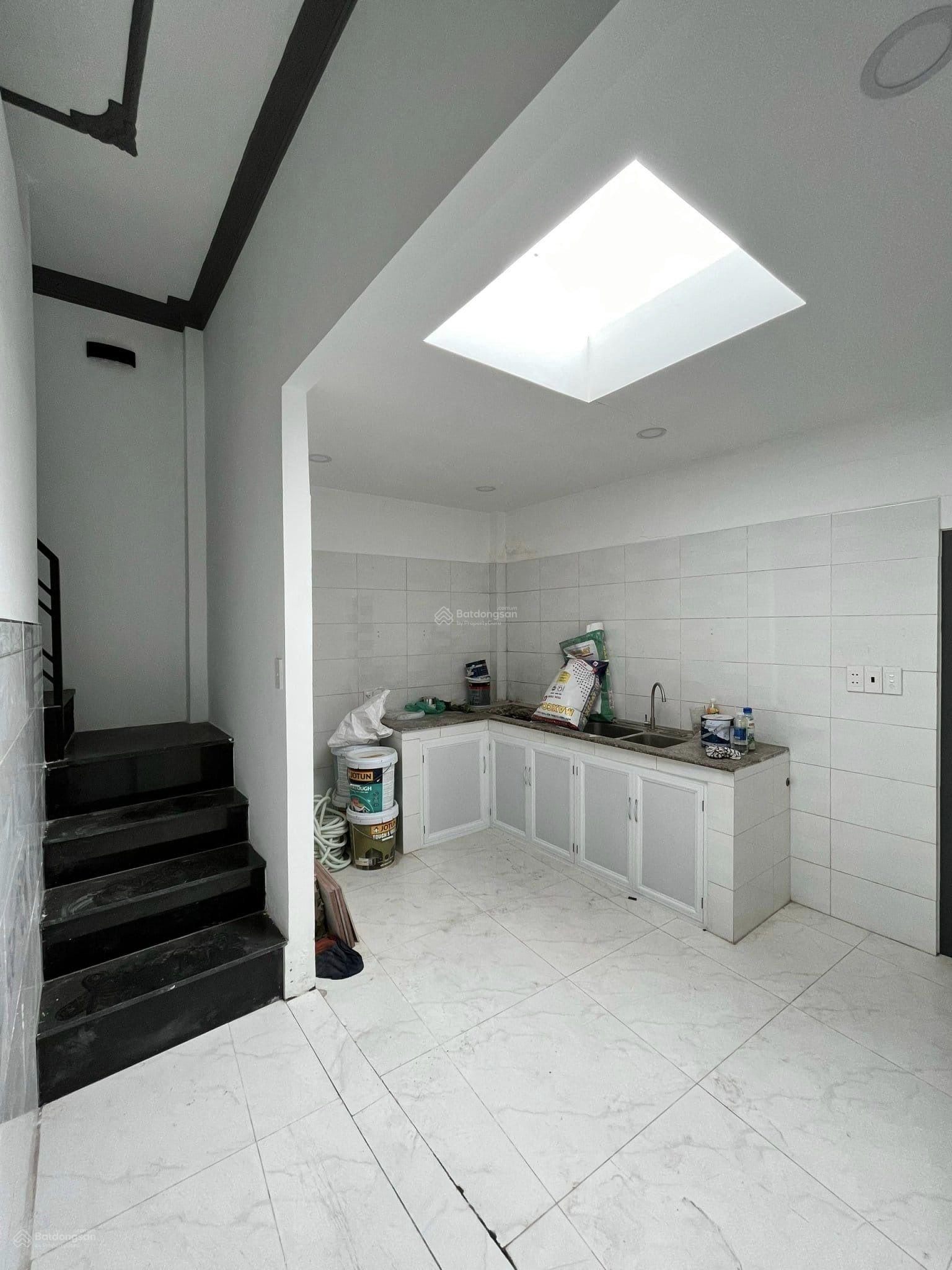 Bán nhà 64m2 - hẻm xe hơi - sát BV Bình Tân - Hương Lộ 2 - Bình Tân - SHR - chỉ 4.2T