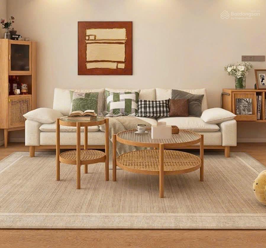 Bán căn góc 2 ngủ, 76m chung cư Eurowindow - 27 Trần Duy Hưng, ban công ĐN, sẵn sổ đỏ, có slot ô tô
