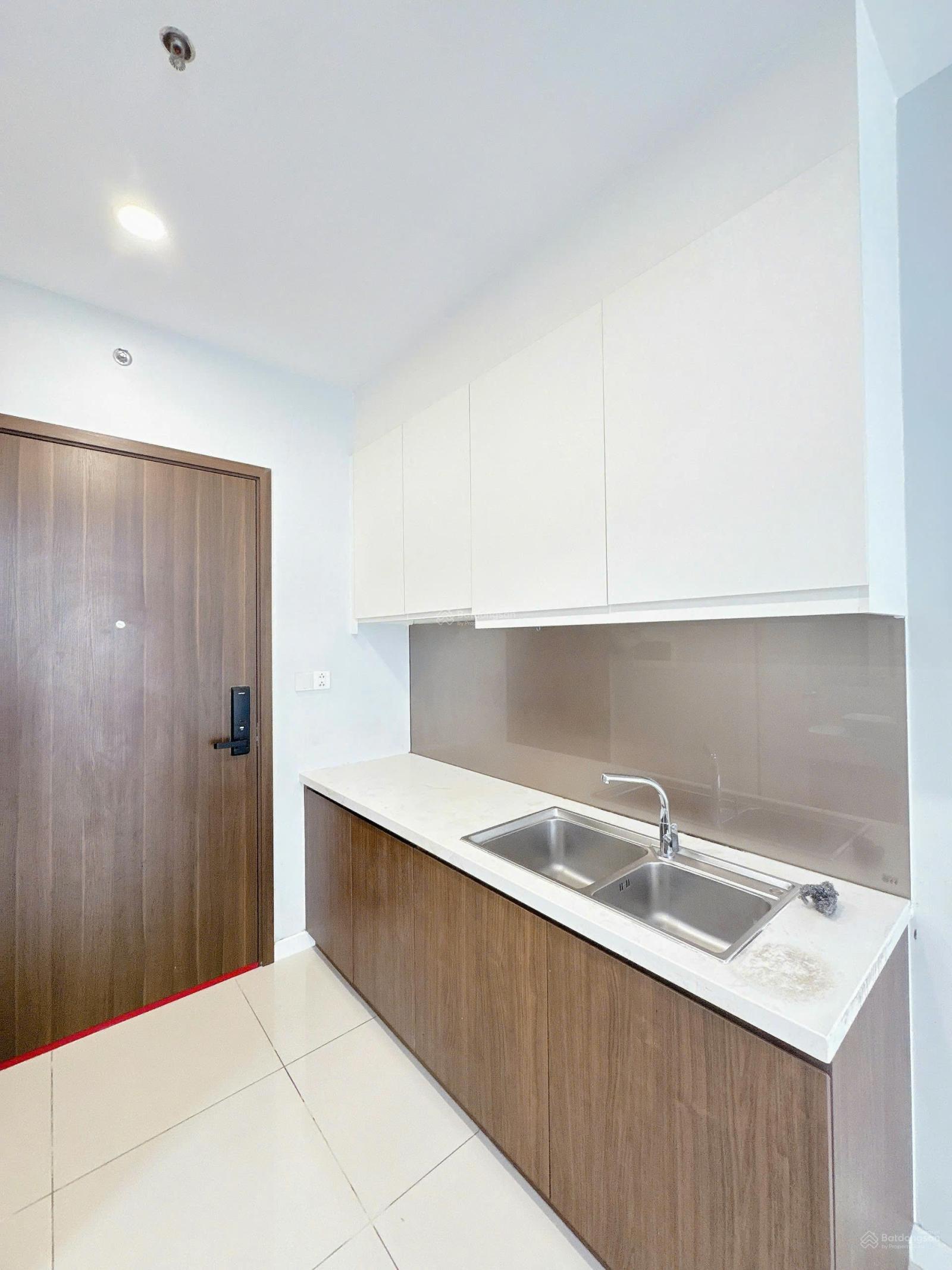 Cần bán căn hộ Central Premium Q8, 854 Tạ Quang Bửu, P5, Q8.  DT 70m2, 2PN, 2WC , giá 3,8 tỷ