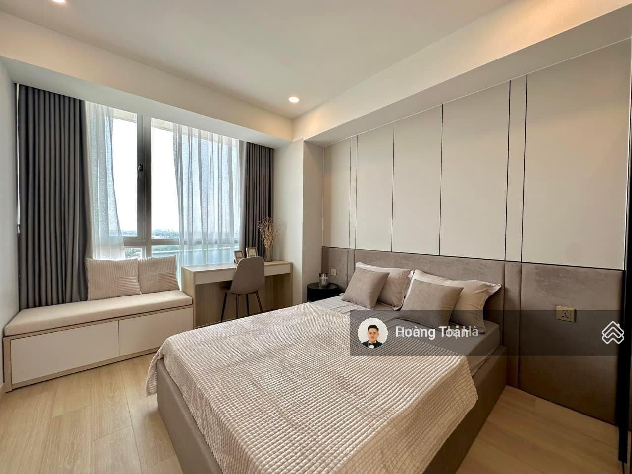 Cho thuê căn hộ Grand View, Quận 7 118m2 view biệt thự. Giá 23tr/tháng. Liên hệ: 0947 800 *** em toản