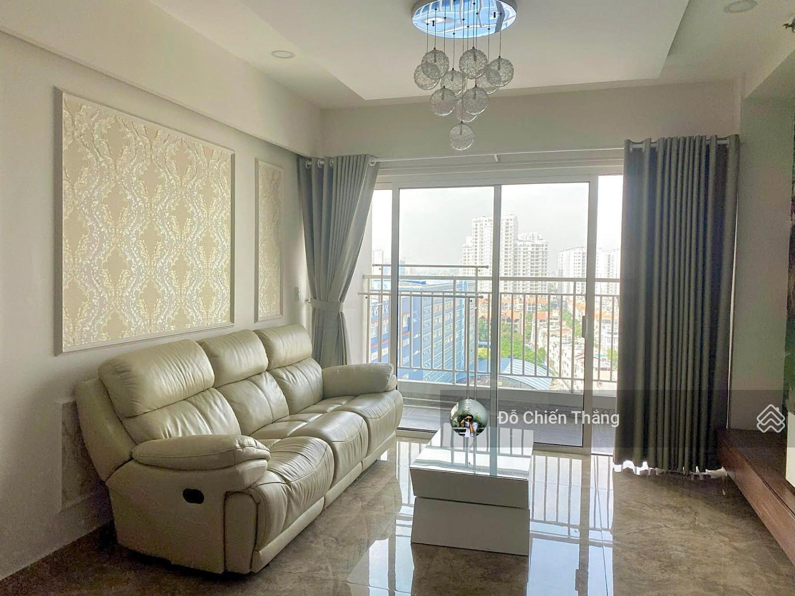 Chủ hết t.i.ề.n cần bán CC 3PN, 2WC, 125m2 tại Sunrise City, Q7, HCM, giá 2,1 tỷ