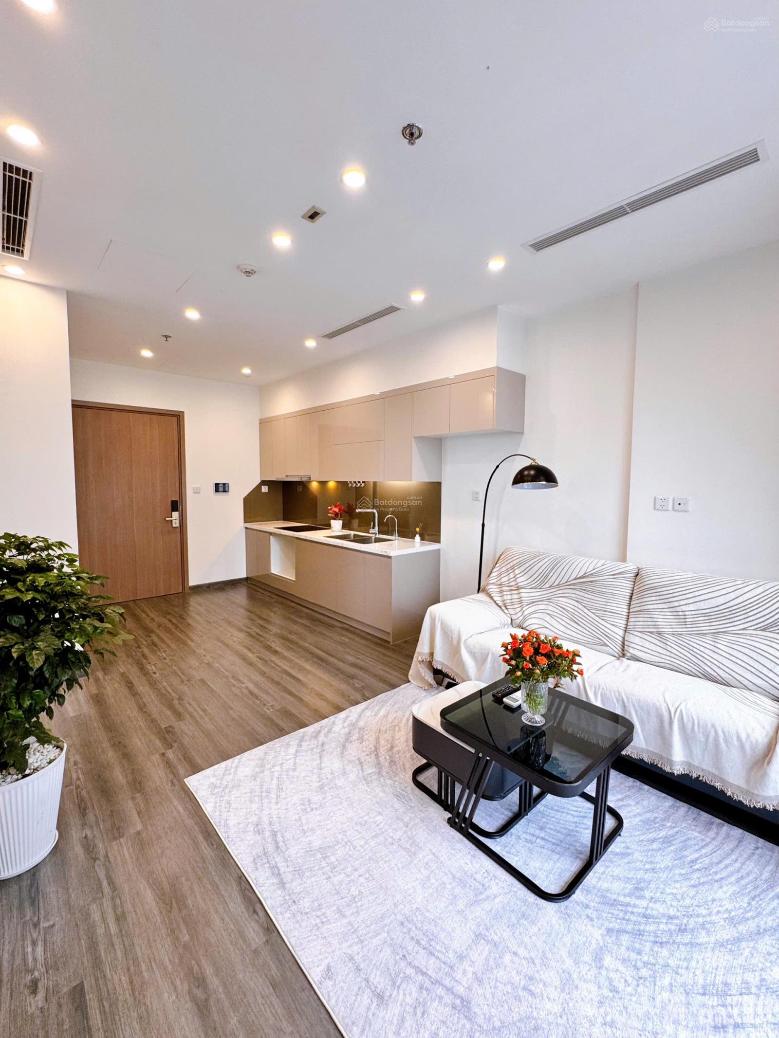 Siêu hot: Chính chủ bán 2PN - 2VS - 60m2, 4 tỷ 230 khu cao cấp Vinhomes Smart City, giá cực rẻ Siêu hot: Chính chủ bán 2PN - 2VS - 60m2, 4 tỷ 230 khu cao cấp Vinhomes Smart City, giá cực rẻ
