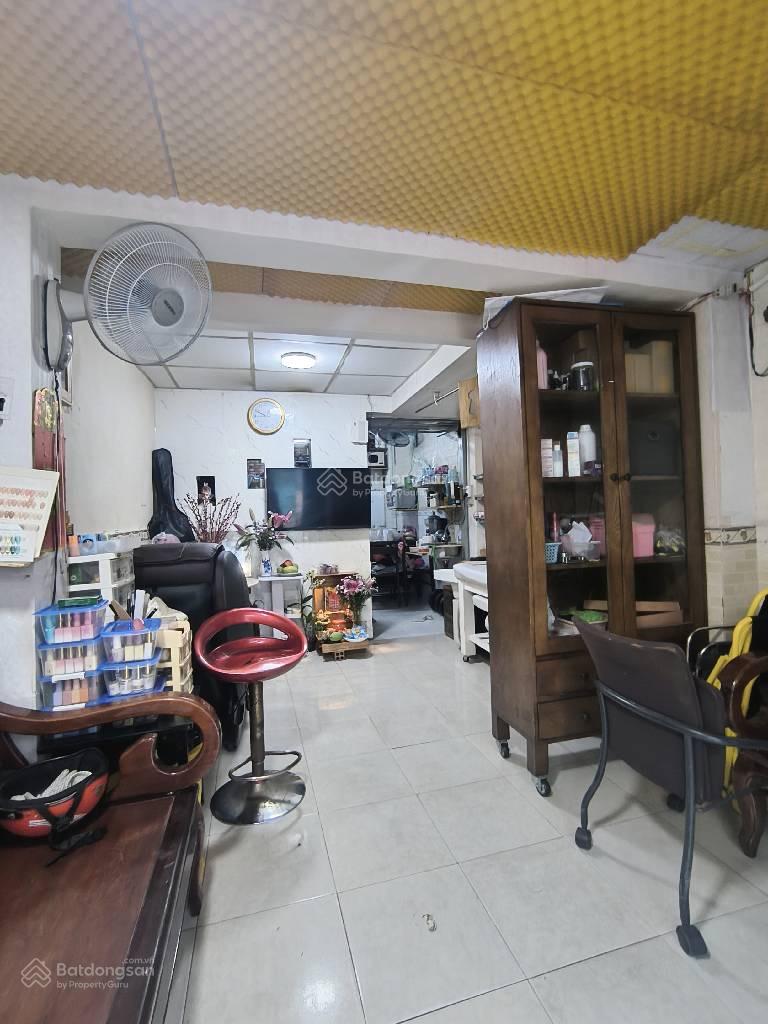 Bình Thạnh - gần chợ Bà Chiểu, hẻm xe hơi 33m2 tiện cải tạo xây mới nhỉnh 5tỷ