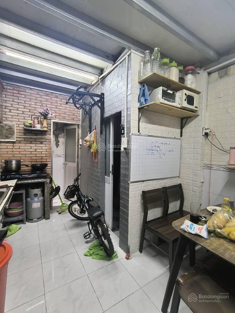 Bình Thạnh - gần chợ Bà Chiểu, hẻm xe hơi 33m2 tiện cải tạo xây mới nhỉnh 5tỷ