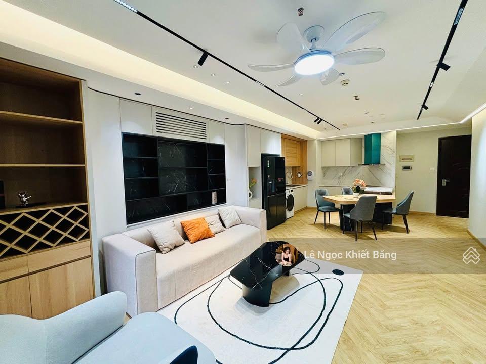 Chủ cần tiền gấp nên BÁN căn hộ chung cư tại Tản Đà Court, 2,48 tỷ, 65m2, 2PN, 2WC chỉ với uy tín