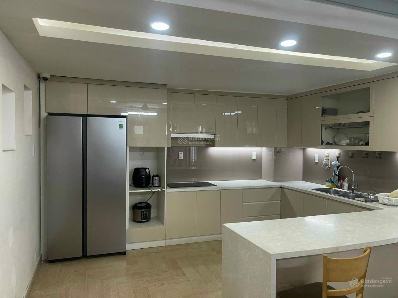Nhà đường Nguyễn Cảnh Dị , P4 , Tân Bình . 83m2 (5,2m x 15,9m ) Giá 4.330 tỷ . Gần Sân Bay TSN