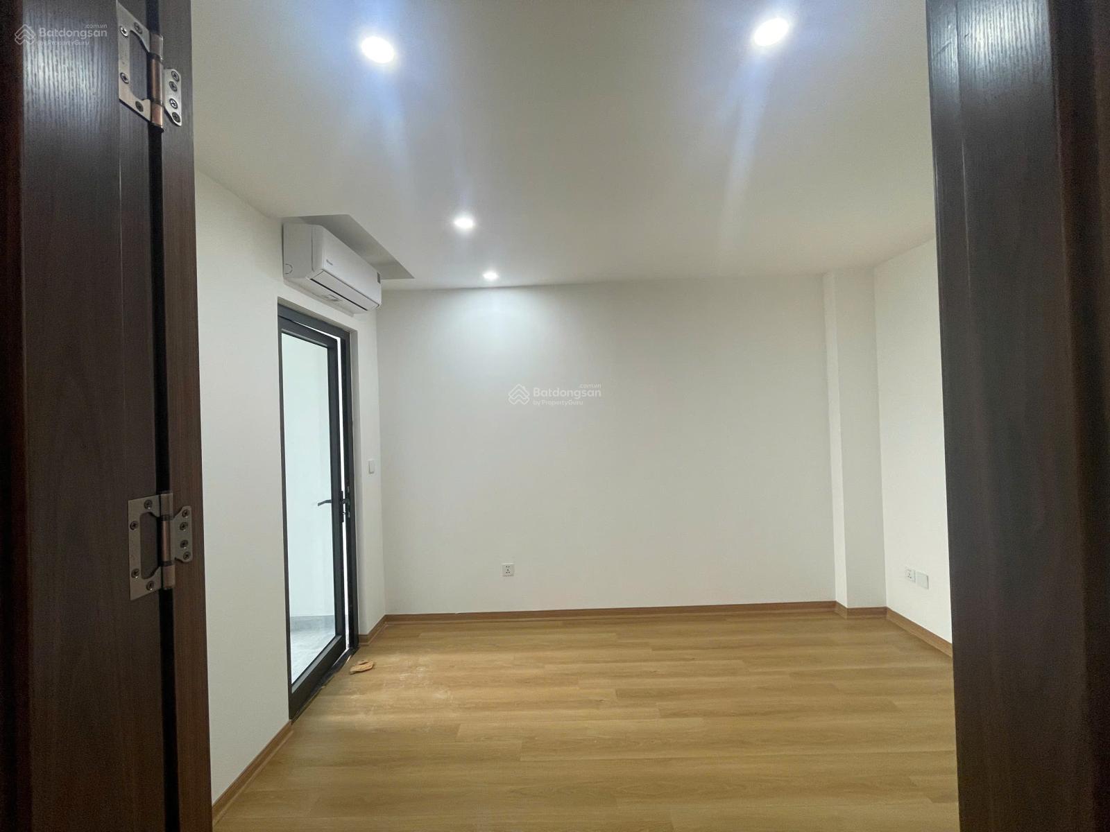 Tôi đang cần cho thuê căn hộ Hoàng Cầu tòa Gleximco CT2A nhà nguyên bản giá thuê 11tr/ tháng