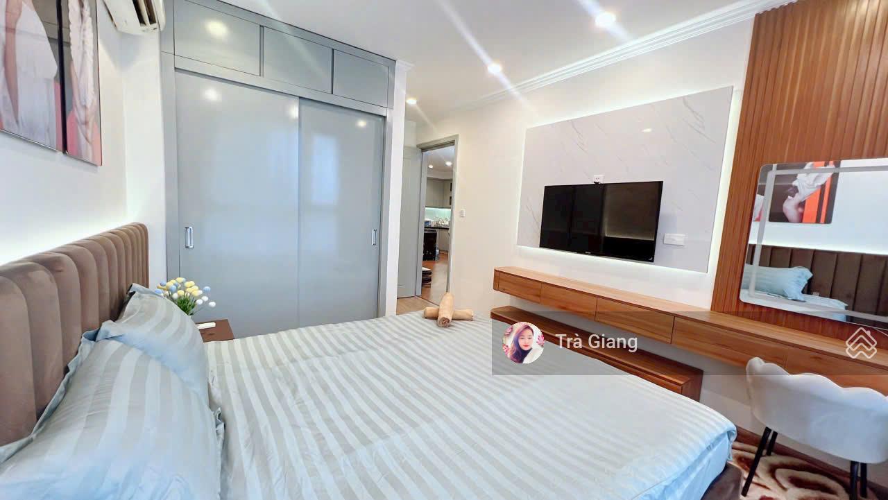 Hiếm! Bán căn hộ Hei Tower Ngụy Như Kon Tum 98m² 3PN 2VS giá 7,9 tỷ, ban công siêu rộng, sổ cất két