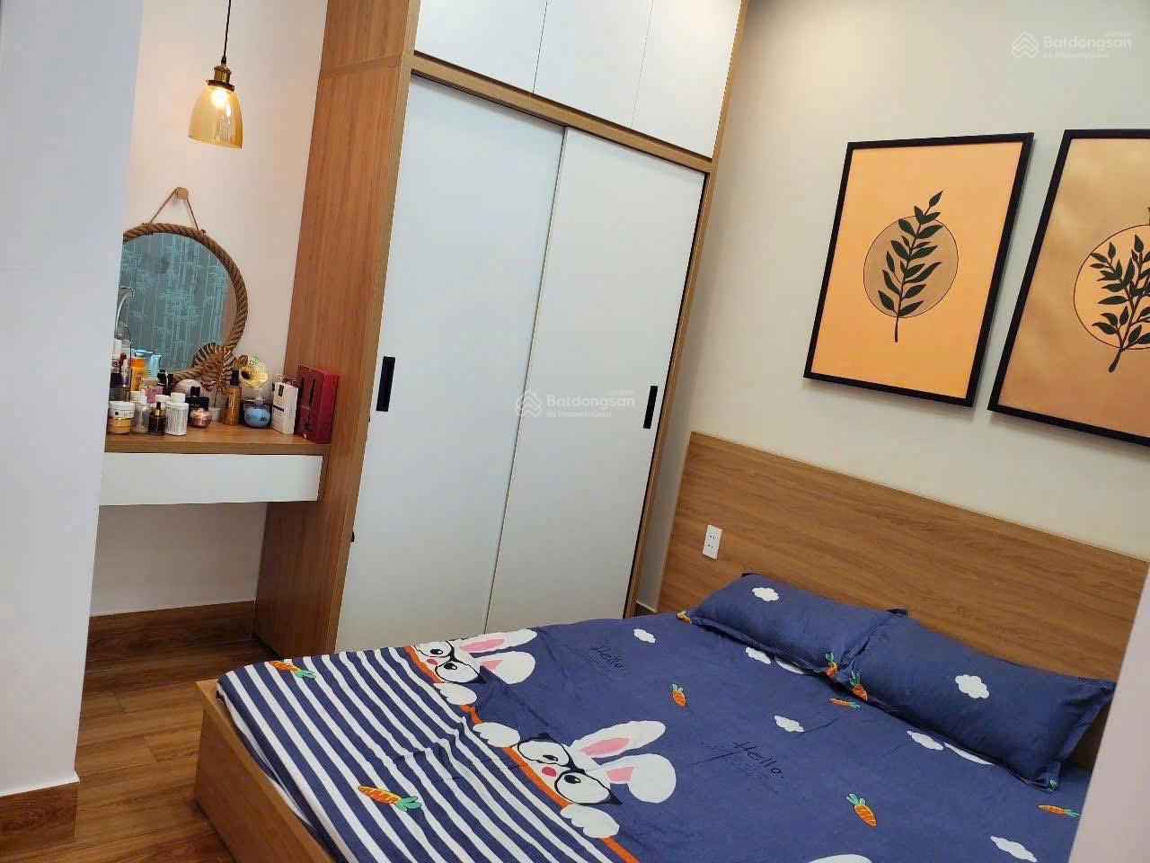 Bán nhanh nhà đường Hồng Lạc, Tân Bình. Gần bệnh viện Thống Nhất. Sổ chính chủ công chứng ngay Bán nhanh nhà đường Hồng Lạc, Tân Bình. Gần bệnh viện Thống Nhất. Sổ chính chủ công chứng ngay