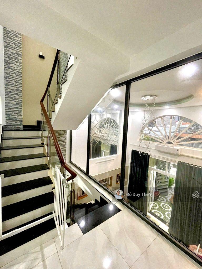 Mặt tiền Trung Mỹ Tây - Nguyễn Ảnh Thủ, ngang 6m, 150m2, 3tầng, nhà đẹp ở ngay. Hơn 9tỷ