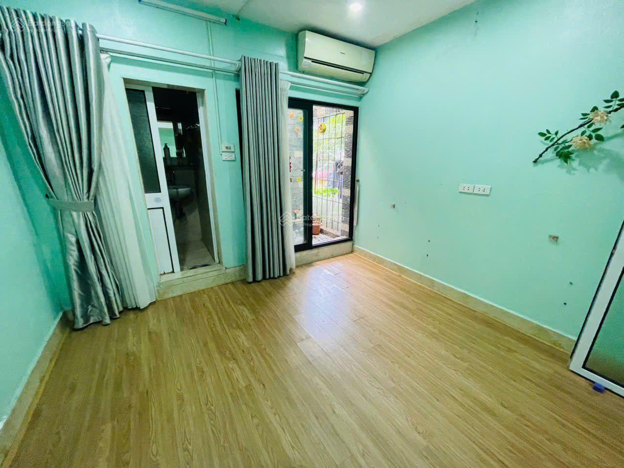 Tập thể Công Đoàn, Tây Sơn, Tầng 2, 60m2 (sổ 31m2), 2 ngủ, siêu thoáng