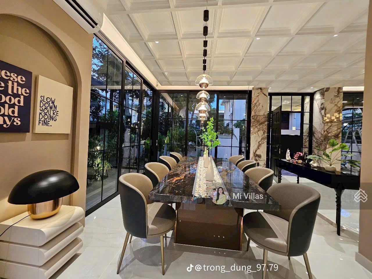 Cần bán biệt thự hiện đại khu 215 Nguyễn Văn Hưởng DT 12x18, CN 217m2 trệt 2 lầu giá 51 tỷ TL