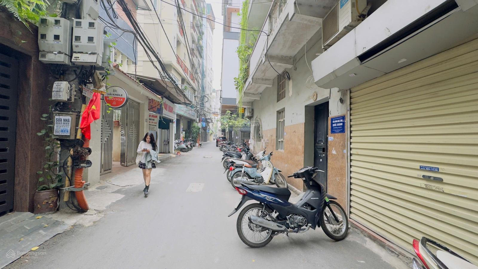 Bán nhà phố Thái Hà, ô tô tránh 95m2 x 4 tầng Mt 4,5m giá 23,5 tỷ,kinh doanh, ngõ thông. QH ổn định
