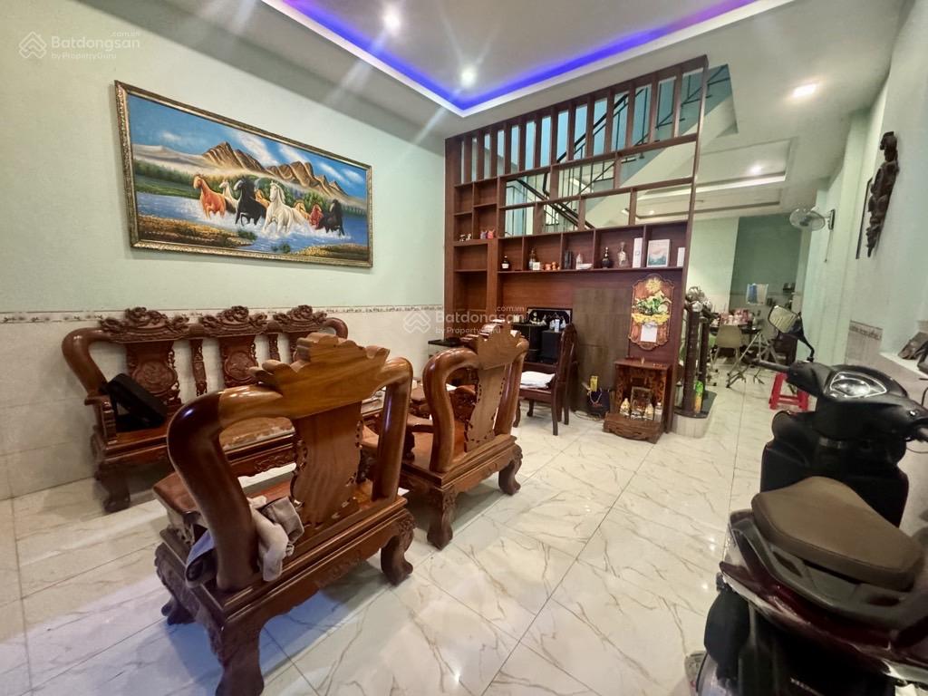 Nhà 2 tầng đường Thạnh Xuân 38, phường Thạnh Xuân, quận 12, DT 95m2 (4,5mx19m), hẻm 8m, giá: 5,2tỷ Nhà 2 tầng đường Thạnh Xuân 38, phường Thạnh Xuân, quận 12, DT 95m2 (4,5mx19m), hẻm 8m, giá: 5,2tỷ