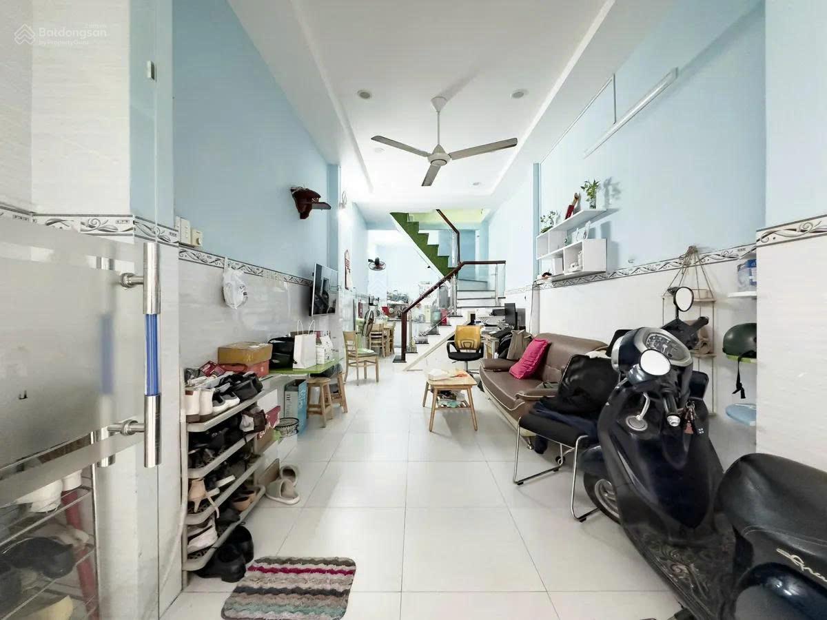 BÁN NHÀ ĐẤT THÁNH, P.6, TÂN BÌNH  NGAY CÔNG VIÊN LÊ THỊ RIÊNG-36m2- 3PN- 5.5TỶ