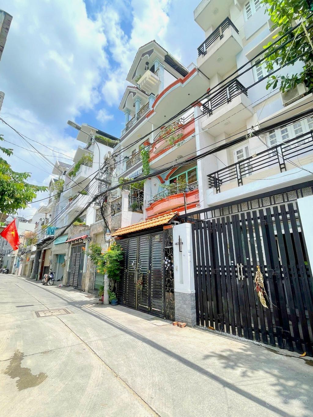 7 tỷ nhỉnh, Tân Sơn Nhì, Tân Hương, gần Chợ, Aeon Tân Phú, hẻm xe hơi 8m, nhà 2 tầng , 70 m2