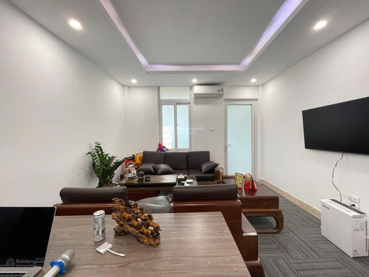 Bán nhà ngõ 114 Trung Kính, Cầu Giấy, 86m2, ô tô, phân lô, ô chờ thang máy, kinh doanh, 29 tỷ