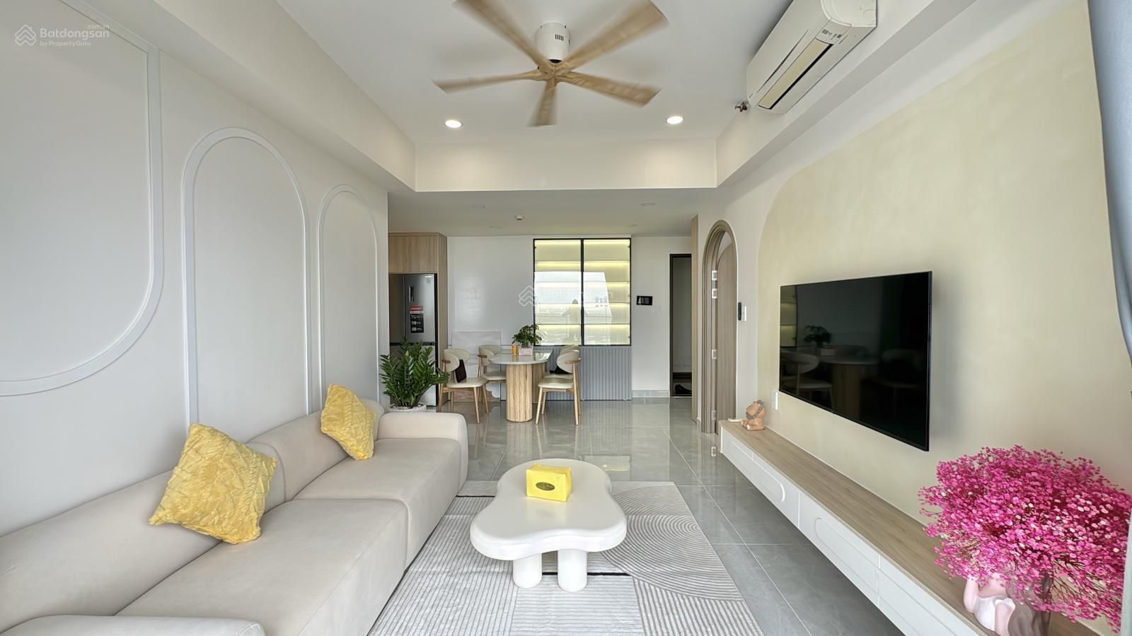 Chính chủ bán căn hộ Hưng Phúc, tầng cao view biệt thự sông nội thất mới như hình Chính chủ bán căn hộ Hưng Phúc, tầng cao view biệt thự sông nội thất mới như hình