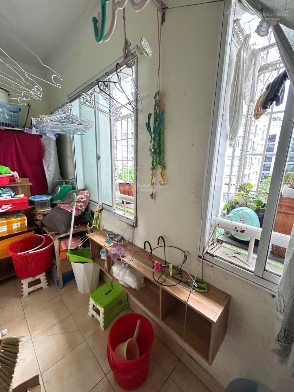 2,25 tỷ - CC 52 P5 Q8, 1PN 49m2, sd thang máy, shr ngay TTHC Q8, hỗ trợ NH