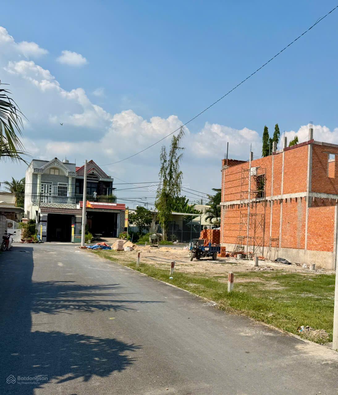 Bán đất 100m2 tại Đức Lập Hạ, 700 triệu, Đức Hòa, Long An sổ hồng riêng sẵn