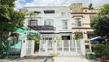 Bán Biệt thự phú mỹ hưng giá tốt nhất khu vực giá chỉ 34,5 tỷ