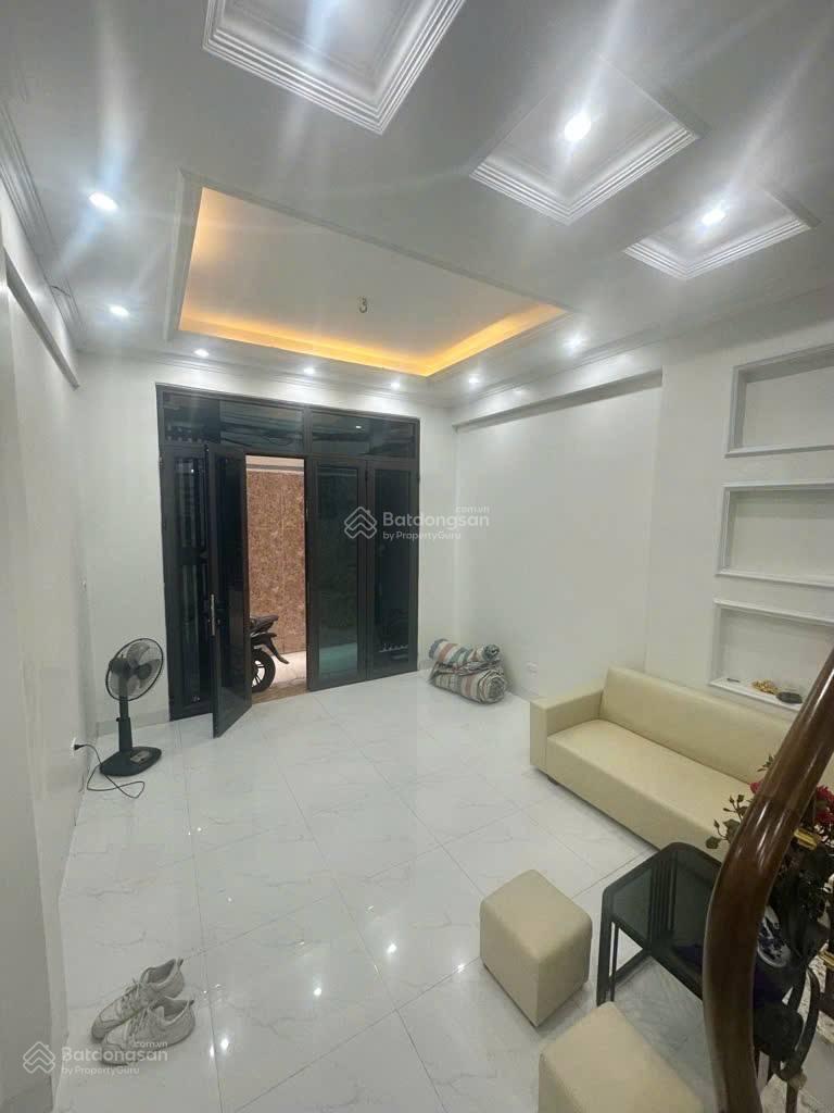 BÁN NHÀ ĐẸP NGÕ 1008 ĐƯỜNG LÁNG, 40M2 x 5 TẦNG, MT 3.9M, GẦN PHỐ, NGÕ RỘNG, Ở SƯỚNG,GIÁ CHỈ 10,2 TỶ