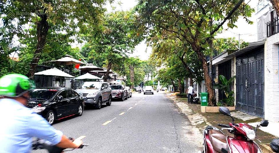 Bán gấp nhà 2 mặt thoáng mặt tiền Khổng Tử, P. Hiệp Phú, TP. Thủ Đức, chỉ 13.6 tỷ