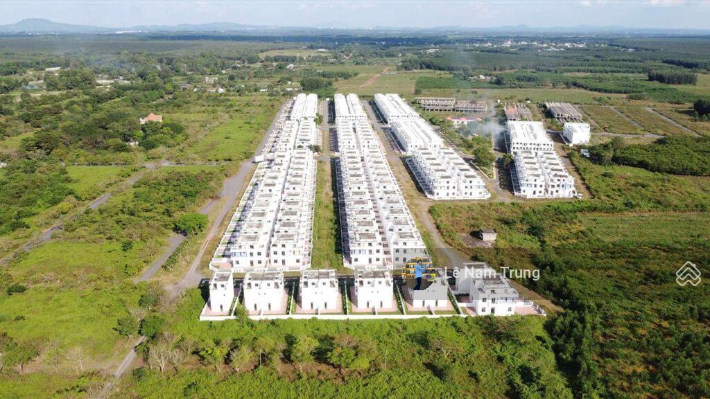 Bán đất nền 100m2 tại xã Đồi 61 An Viễn Đồng Nai giá 2,850 tỷ (có sổ hồng riêng)