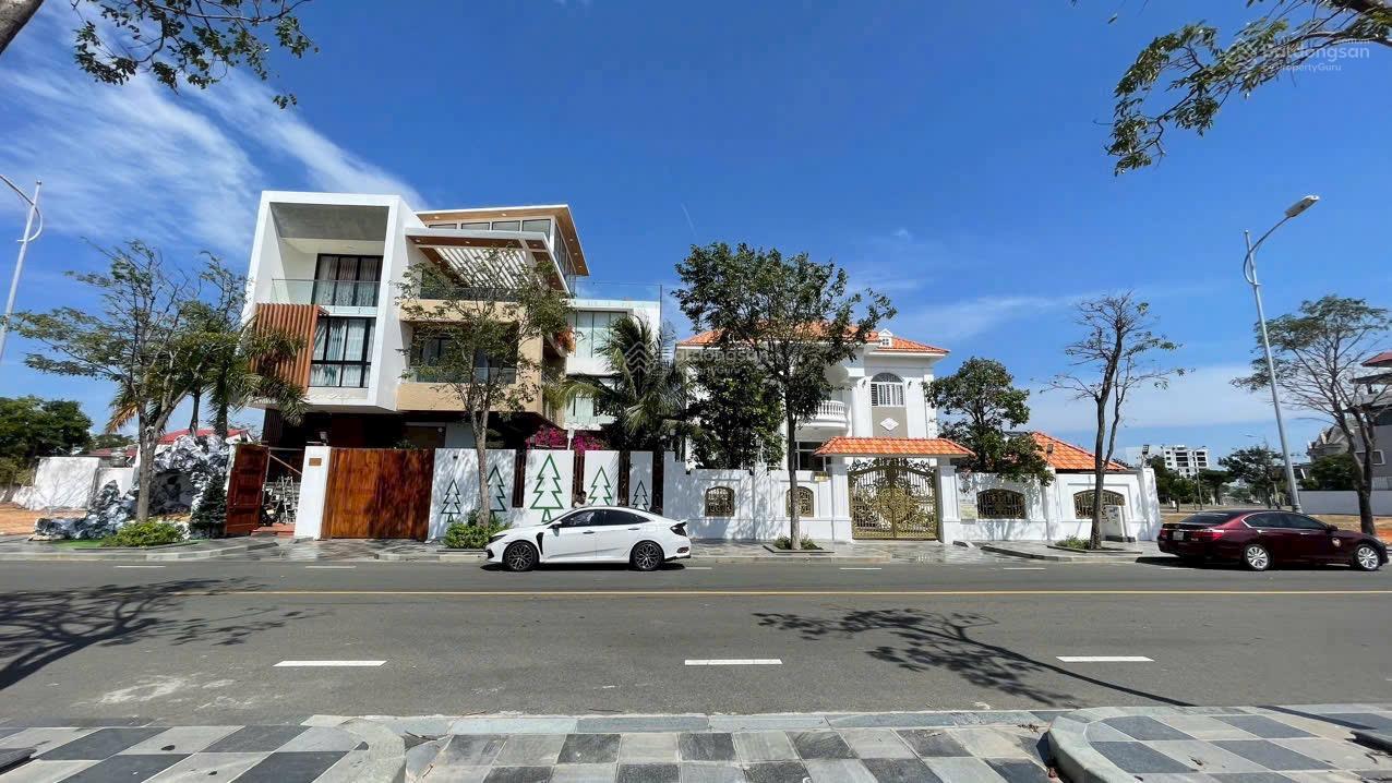 Cần bán lô biệt thự 360m2 - hướng biển - view biển - TP Phan Thiết