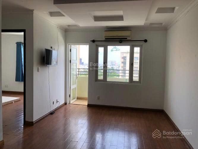 CC Bến Vân Đồn 11 triệu,2PN, Ntcb, Ngay Trung Tam, View đẹp, tầng cao, Gọi: 0938 231 *** ( Oanh)