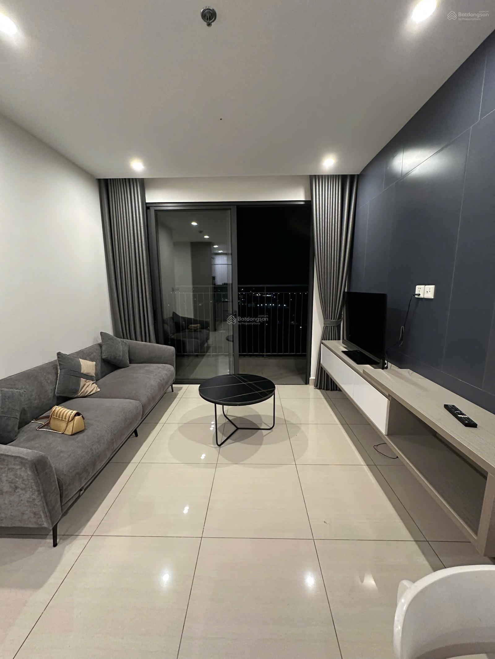 Em bán căn 2N1 view sông san hô,tầng trung,full đồ nội thất ,giá chỉ 3,3ty