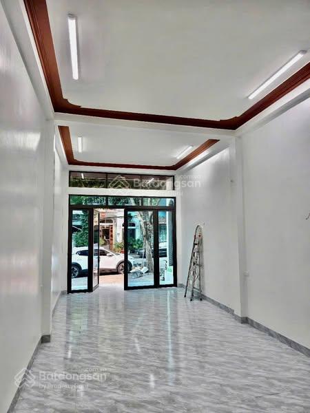 Nhà 2 tầng 1 tum trục chính Điện Biên, phường Lào Cai giá chỉ 3,7 tỷ Nhà 2 tầng 1 tum trục chính Điện Biên, phường Lào Cai giá chỉ 3,7 tỷ