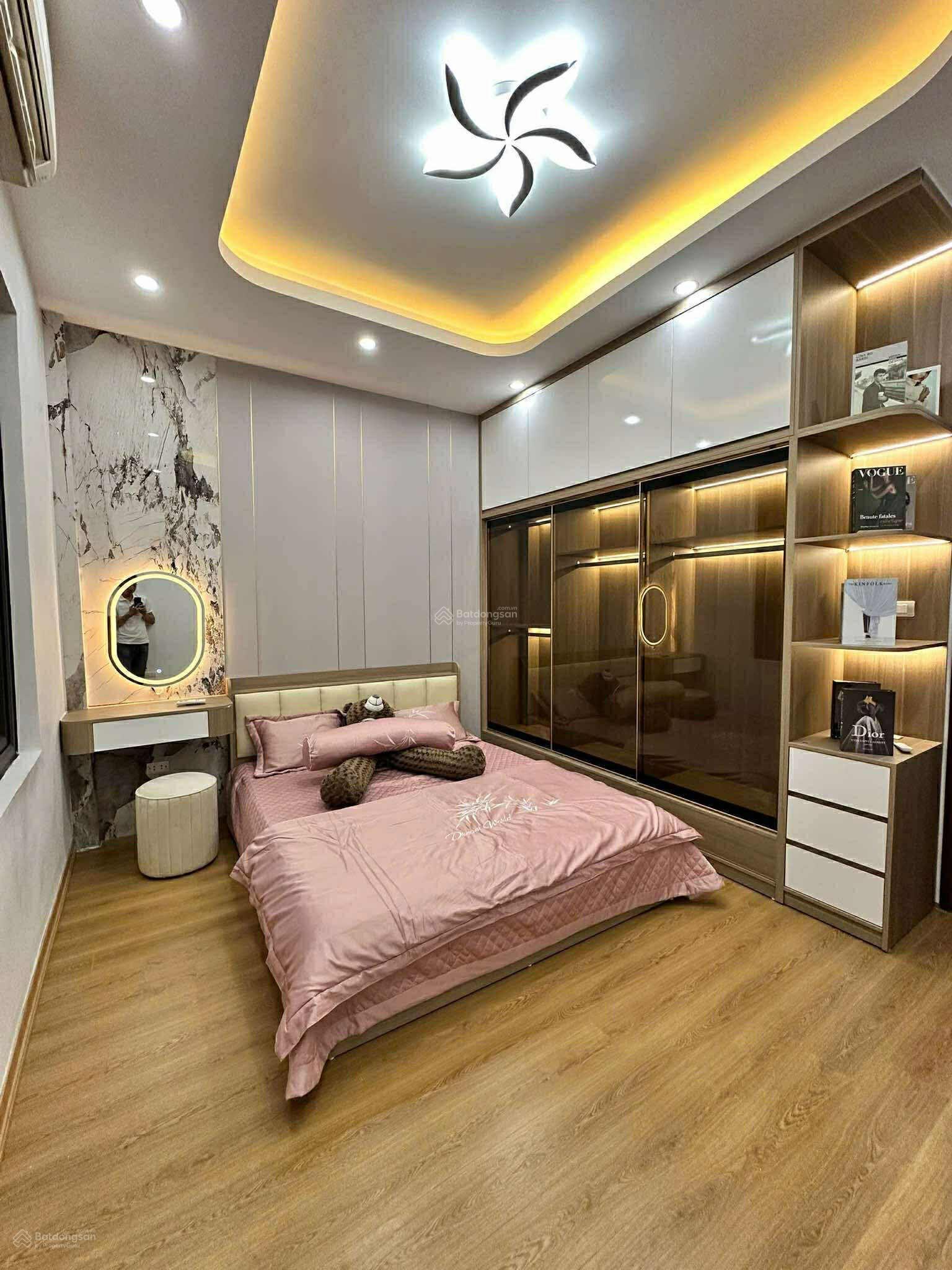 SIÊU PHẨM HAI BÀ TRƯNG MỘT NHÀ RA PHỐ NGÕ THÔNG TỨ TUNG Vị trí đẹp - Trung tâm quận Ha