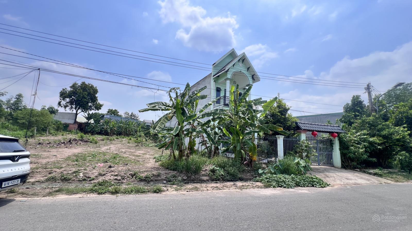 Đất An điền bến cát (cũ) gần Vòng xoay . Dt 5x38 thổ cư 60m, nhựa 6m, giá rẻ đầu tư . 1ty250