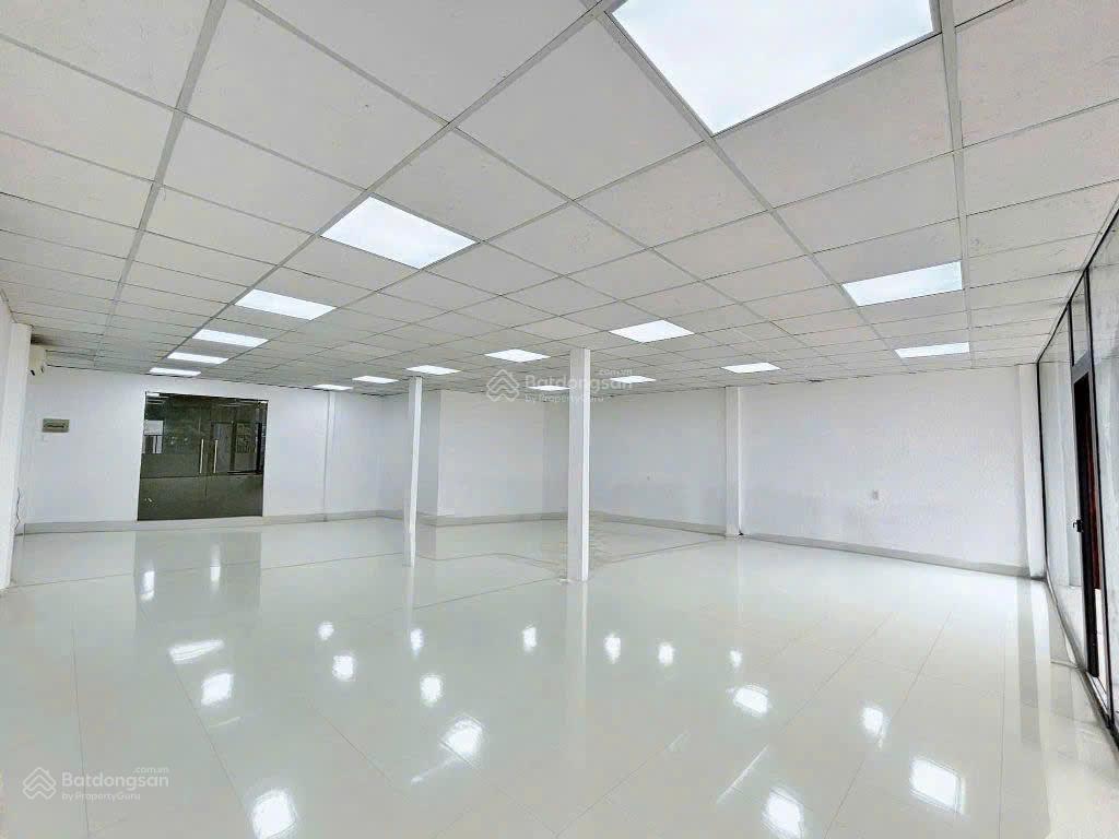 Chính chủ cho thuê văn phòng Võ Văn Tần, 17 triệu VND, 50m2, view đẹp, Hot!